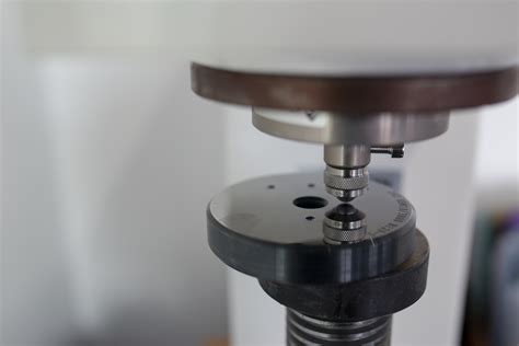 easy way to test hardness of a material|example of hardness tester.